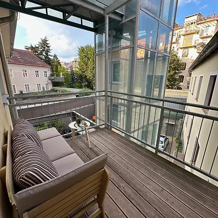 Neu Renoviertes Im Zentrum Грац